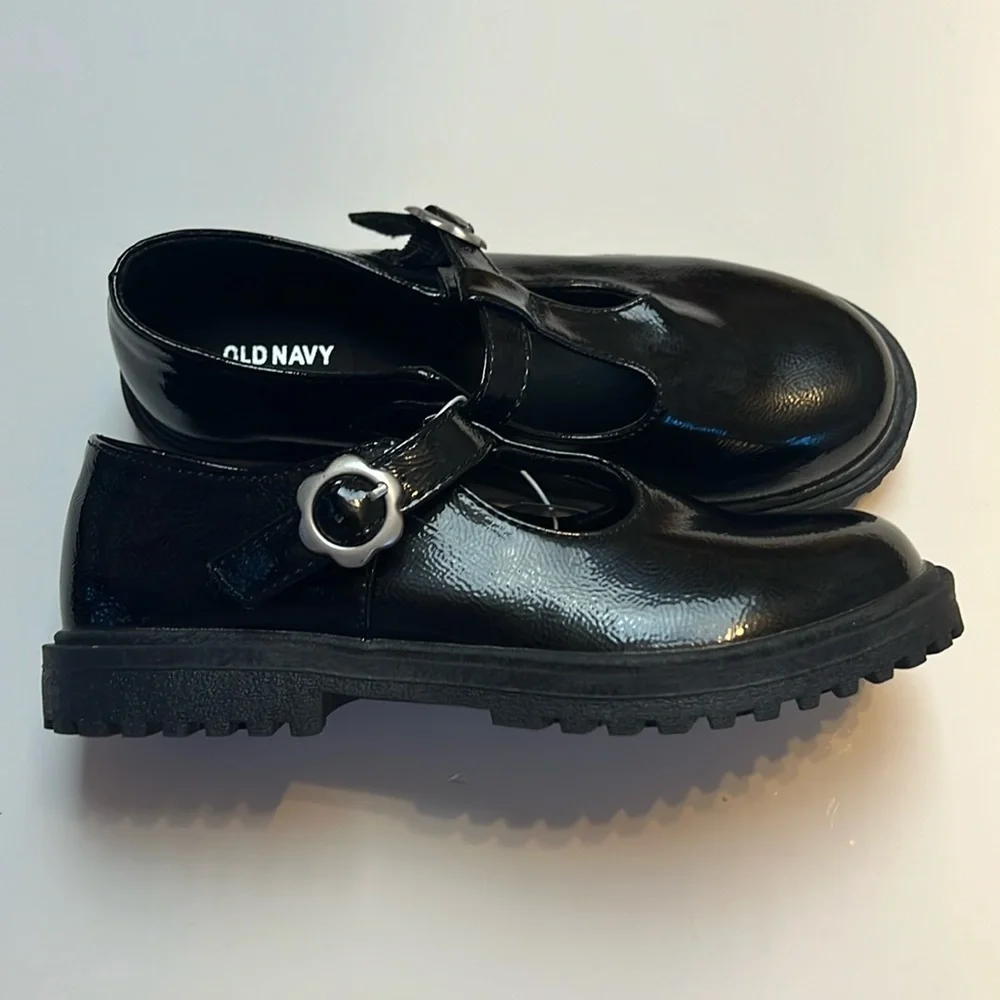 Old Navy Dress Shoes Chunky Mary Jane Black Patent Leather Flower Buckle New